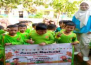 UPT SDN 1 Bulukarto Pringsewu Gelar Jumat Berbagi, 190 Bingkisan Dibagikan Kepada Warga