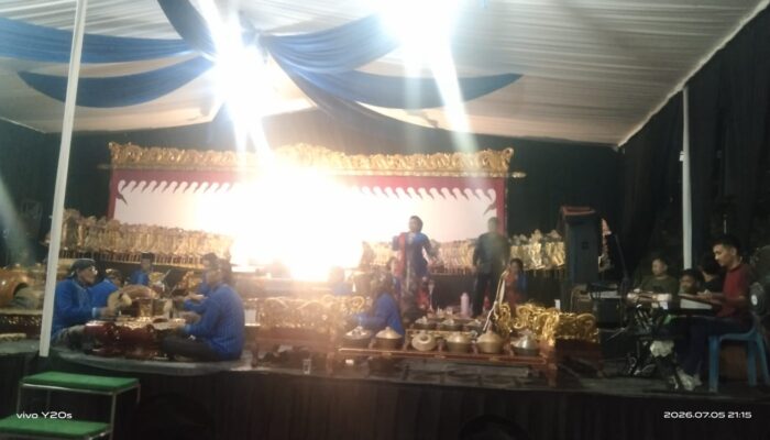 “Meriah”Pagelaran Wayang Kulit Semalam Suntuk,Wujud Rasa Syukur di Bulan Syura Di Pekon Tambahrejo Barat