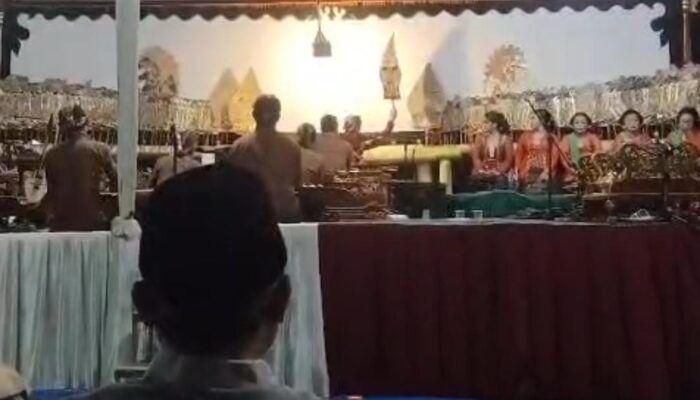 Dalam Rangka HUT Ke 116 Pekon Wonodadi,Dan Wujud Rasa Syukur Di Bulan Syura .Gelar Pagelaran Wayang Kulit Semalam Suntuk